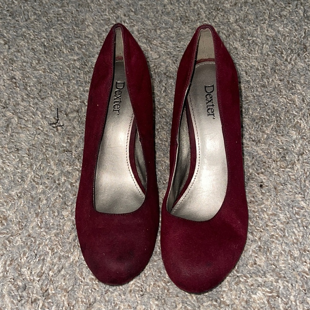 Red suede size 8 Dexter wedges